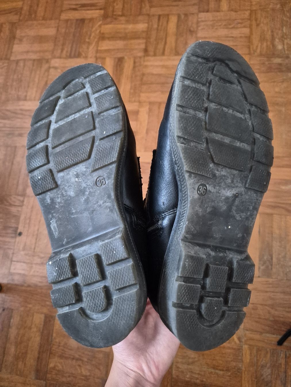 Chaussures femmes: bottes noires  – D'occasion à Villars-sur-Glâne par dia_2q2l 3