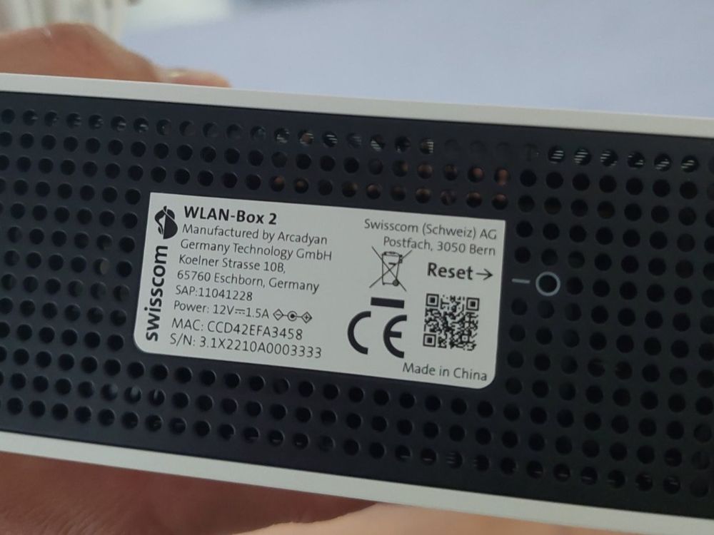 WLAN Box Swisscom (Neu (gemäss Beschreibung)) in Mettau für CHF 60 ...