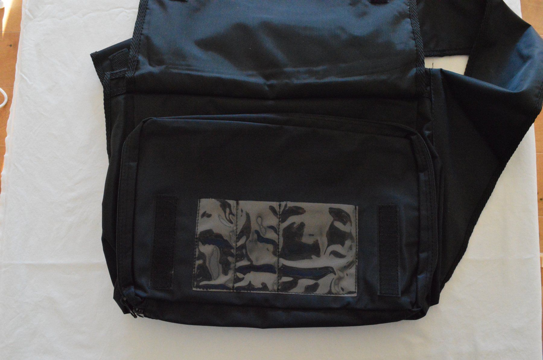 Altro in  Abbigliamento & Accessori: Neue Schultertasche Umhängetasche Schwarz – Nuovo (secondo la descrizione) da Locarno venduto da LukeWanderlust 5