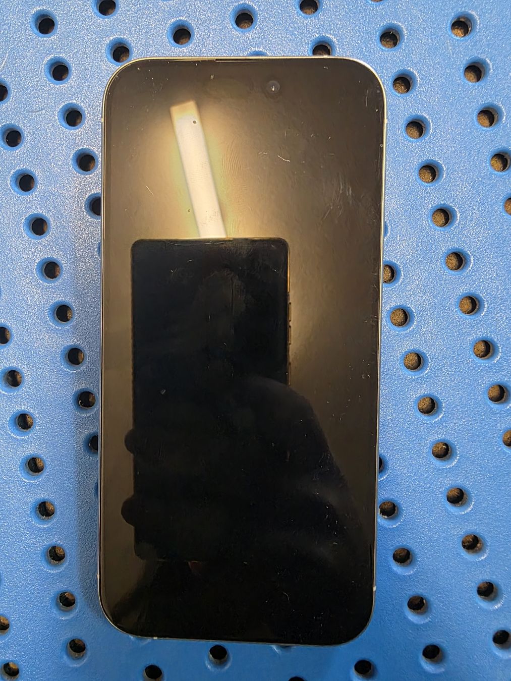 Apple Telefoni cellulari / Smartphones: Apple iPhone 15 Pro – Difettoso da Courroux venduto da Davy642