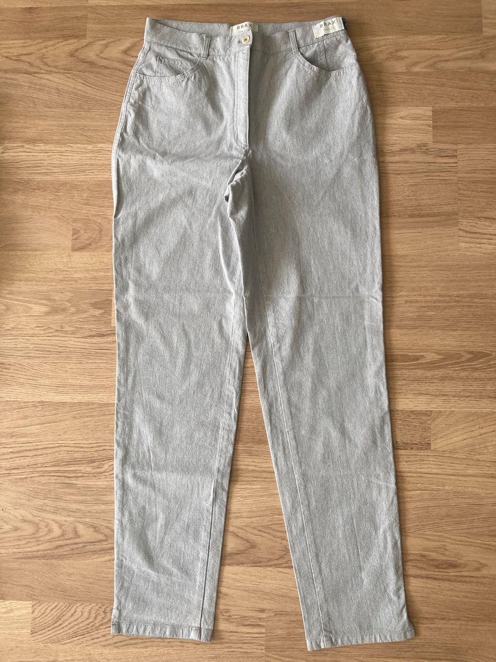 Brax Jeans: BRAX Damenhose Magic Grösse 40 – Gebraucht aus Winterthur von rox_n5tg