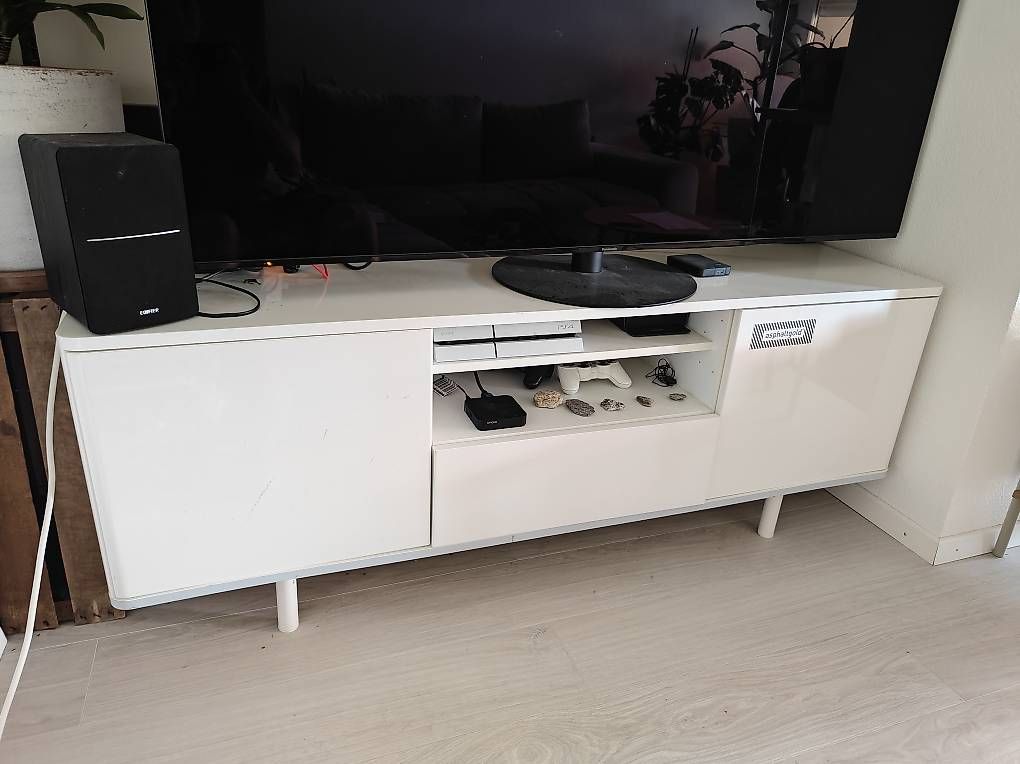 Ikea TV Möbel: TV-Möbel – Gebraucht aus Steffisburg von lk. 2