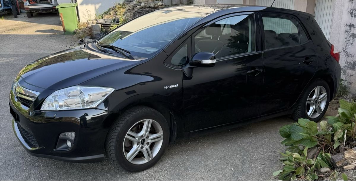 Toyota Automobili: Toyota Auris Hybrid – Usato da Bachs venduto da BDM_