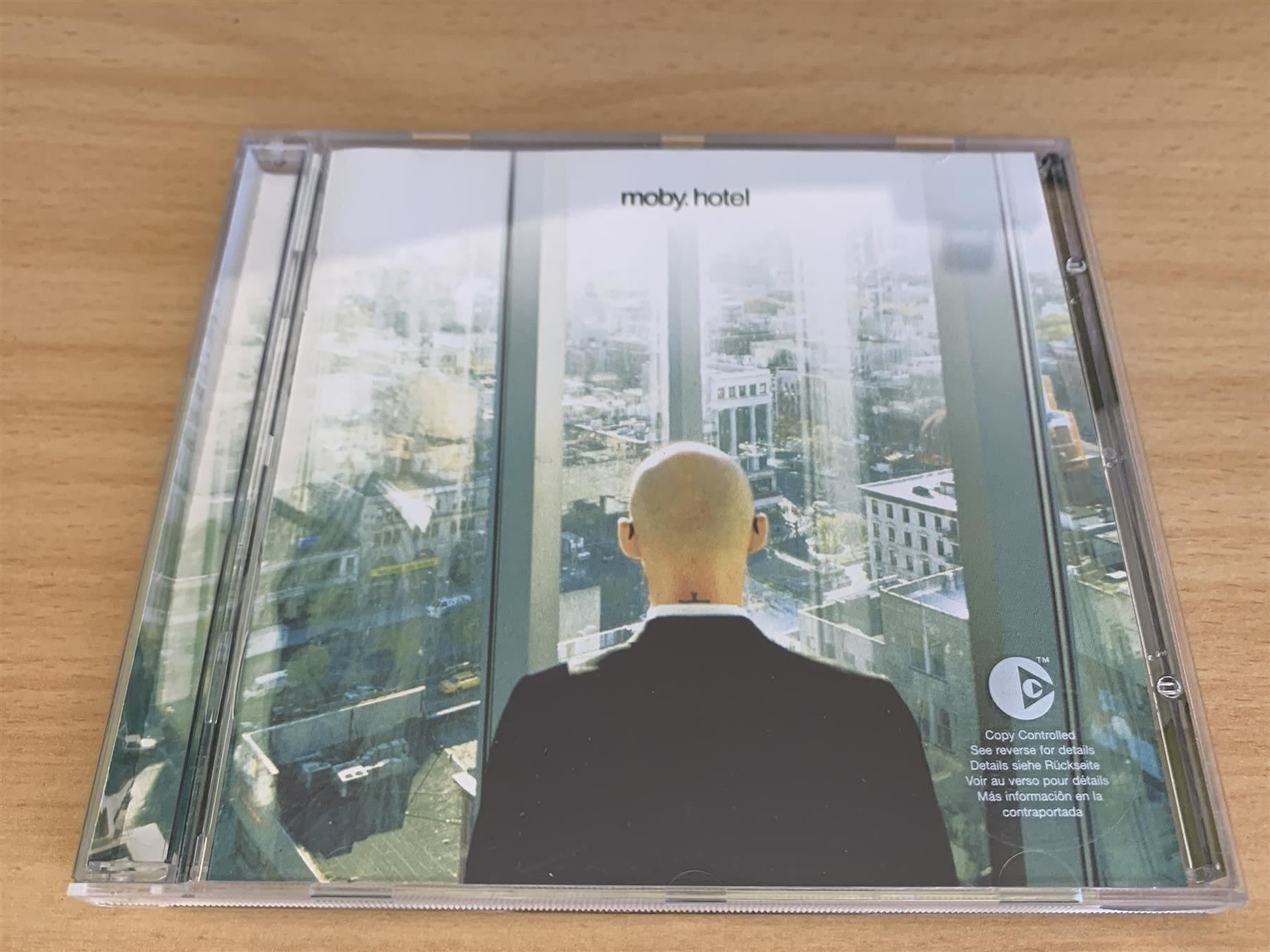 CDs: Moby – Hotel – Gebraucht aus Rikon im Tösstal von Alpenmutz