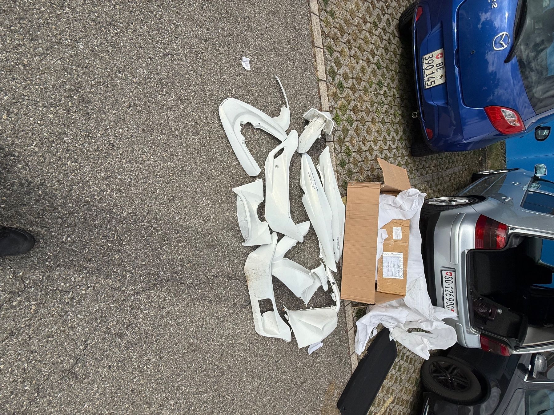 Honda Scooter: Originale Honda PCX VERSCHALUNG WEISS PERL – Usato da Grenchen venduto da Leonardo29 2