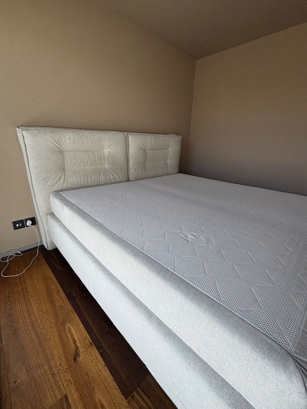 Betten: Boxspringbett 200X200 cm inkl. Topper – Gebraucht aus Trimbach von Valentiina1 6