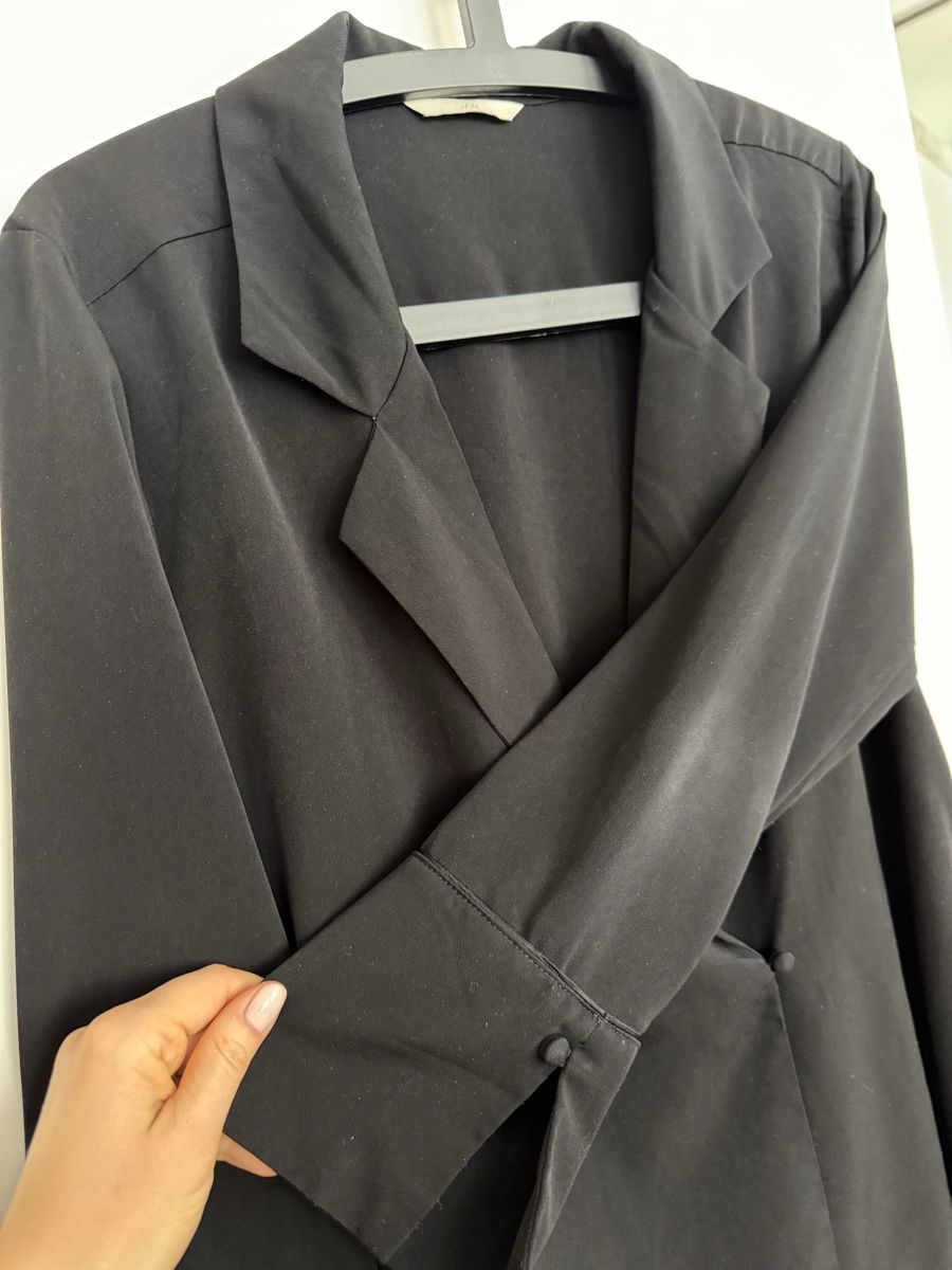 H&M Camicette: H&M Black Blouse - Smart & Casual Essential, Size 38 – Usato da Zürich venduto da jus_sw7l 1