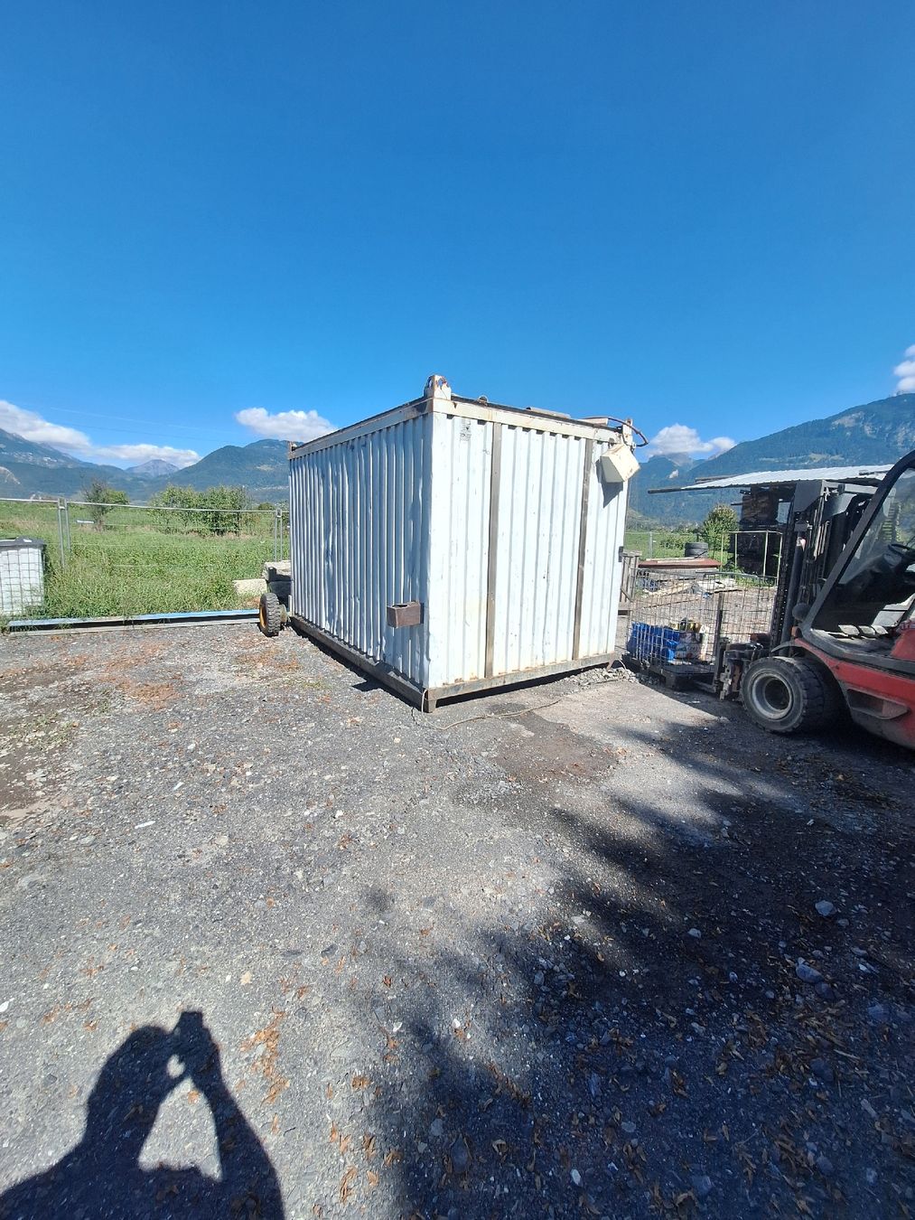 Autres articles bureau & commerces: à vendre container  – D'occasion à Troistorrents par Marie_anna_vs 4