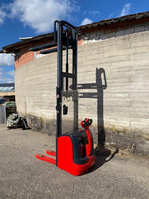 Linde Gabelstapler & Hubwagen: Linde Deichselstapler/Ameise L14 – Gebraucht aus Laufen von VERARMUS11 4