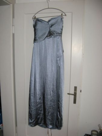 hellblaues langes Kleid von House of Cb Gr. L