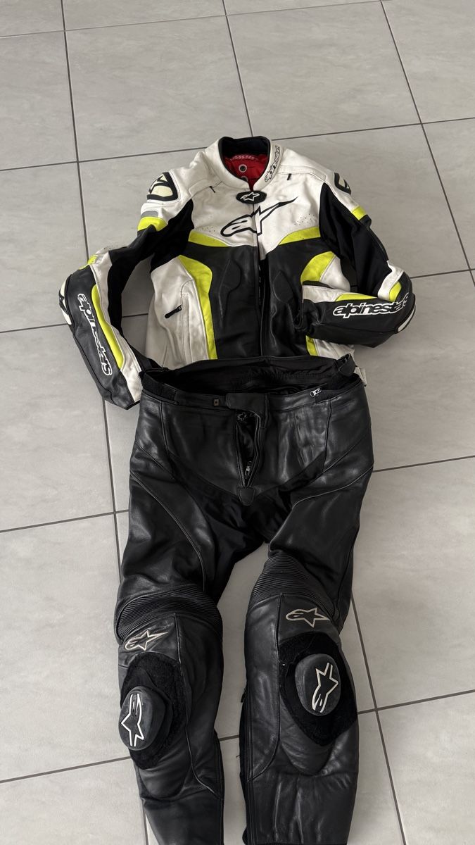 Alpinestars Completi: Alpinestars Lederkombi Grösse 54/52 – Usato da Horw venduto da ankt53
