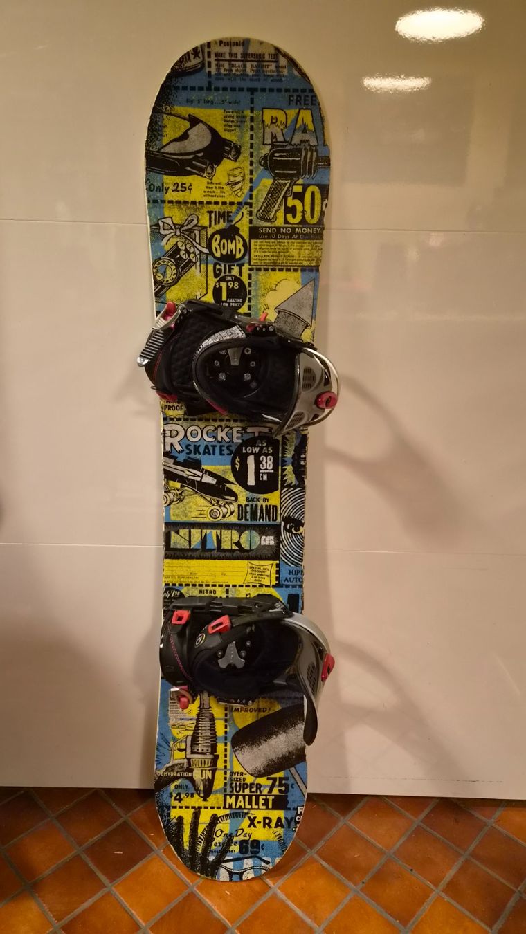 Snowboard Nitro Board: Nitro Snowboard 138cm inkl. Bindung – Usato da Oberrieden venduto da Raja011