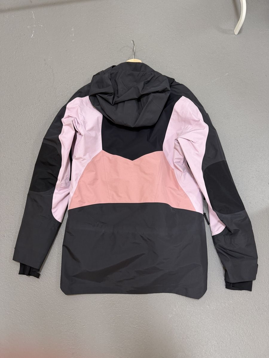 Peak Performance Giacche: PeakPerformance Skijacke Damen Grösse L – Usato da Wohlen AG venduto da xX_MoDz_Xx 1