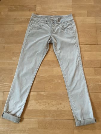 NILE Damen Hose in Gr. XS, helles Grün