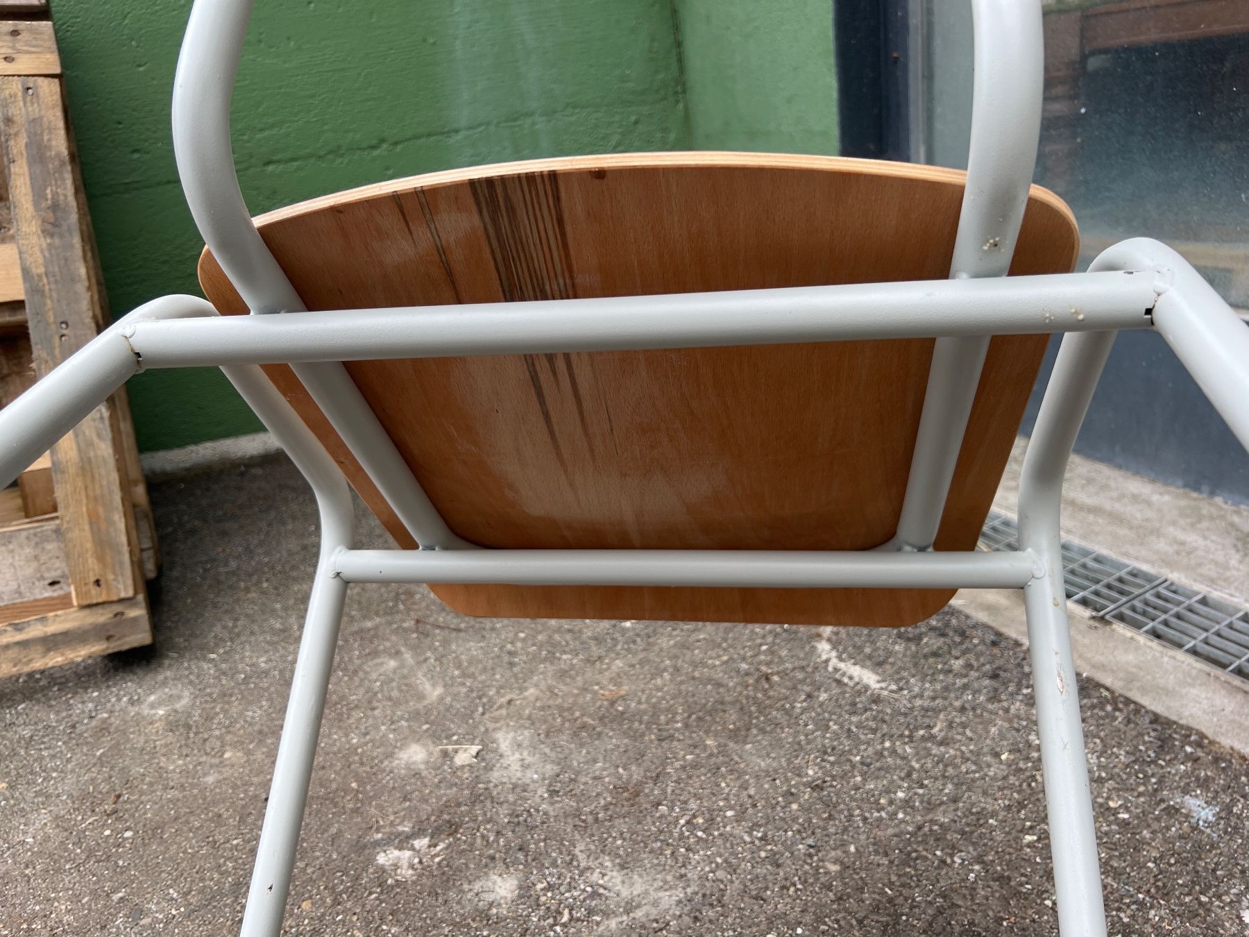 Chaises: Staphelstuhl Old skool design – D'occasion à Egg b. Zürich par SwissTradingAgency 2