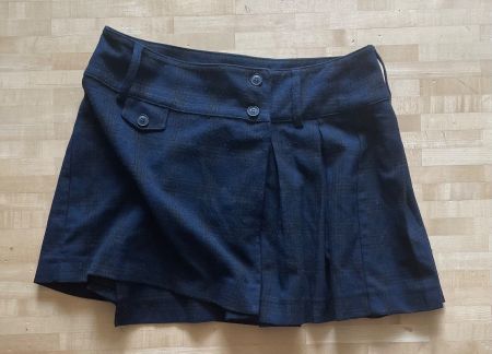 Rock kariert dunkelblau Grösse M Pull & Bear