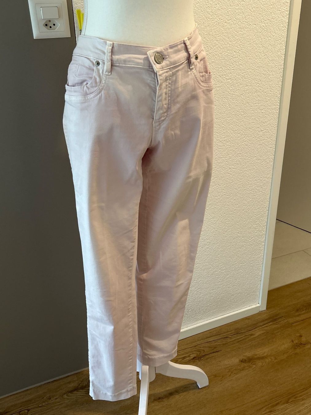 Raffaello Rossi Jeans: Damen Jeans hellrosa von Raffaello Rossi Gr. 40 – Usato da Brunnen venduto da Nala2929 2