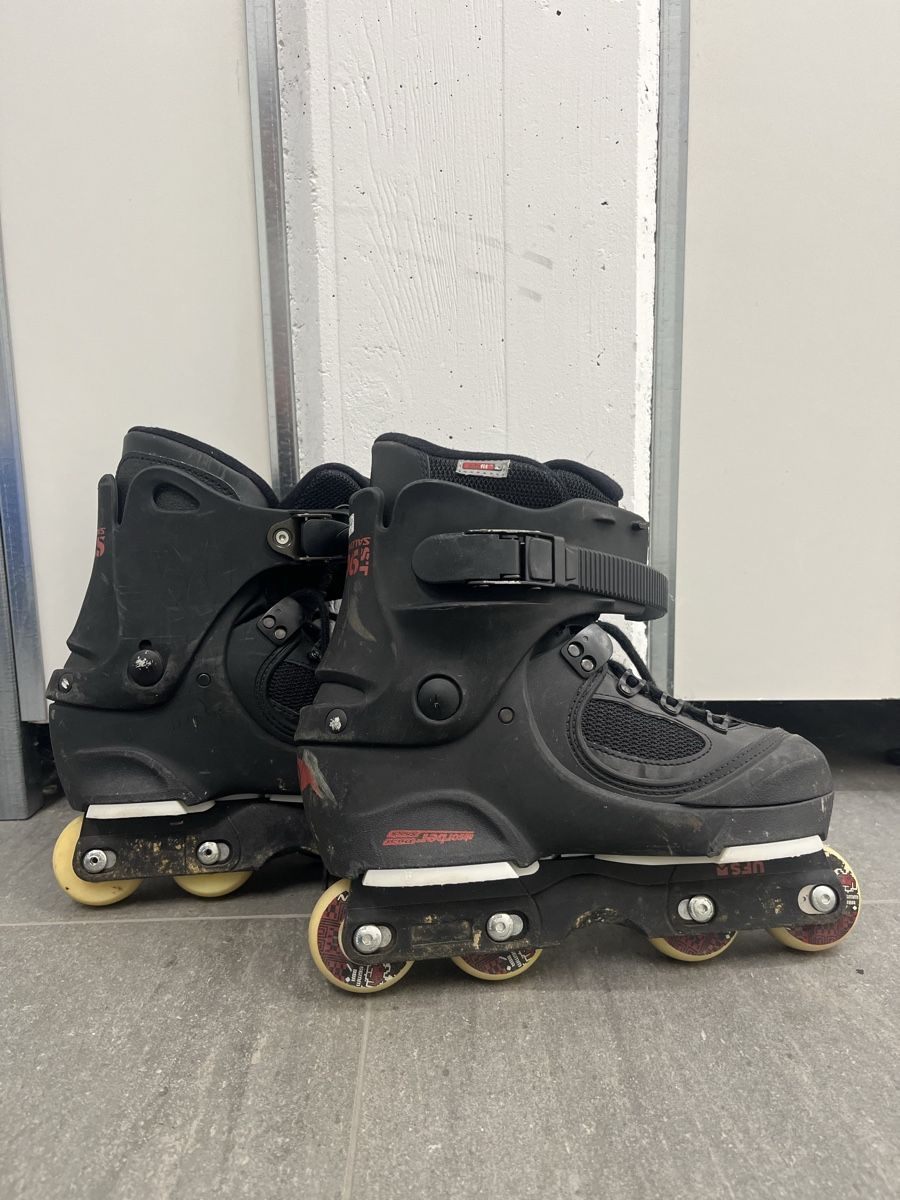 Pattini in linea & Pattini a rotelle: Freestyle Rollerblades / Inline Skates Grösse 40 1/3 – Usato da Massagno venduto da David.Hbr