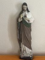Heilige Figur Jesus mit Herz, beschädigt, restaurierungsbedü