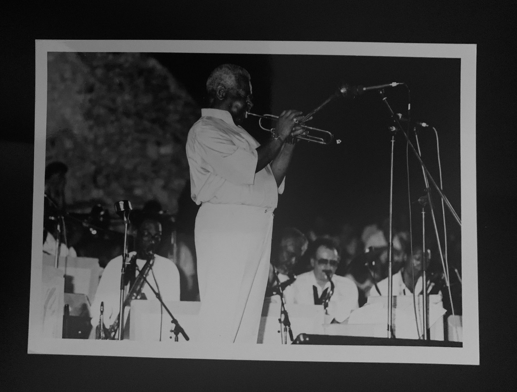Poster & Bilder: Foto Dizzie Gillespie on stage – Gebraucht aus Bern von art_gf7g