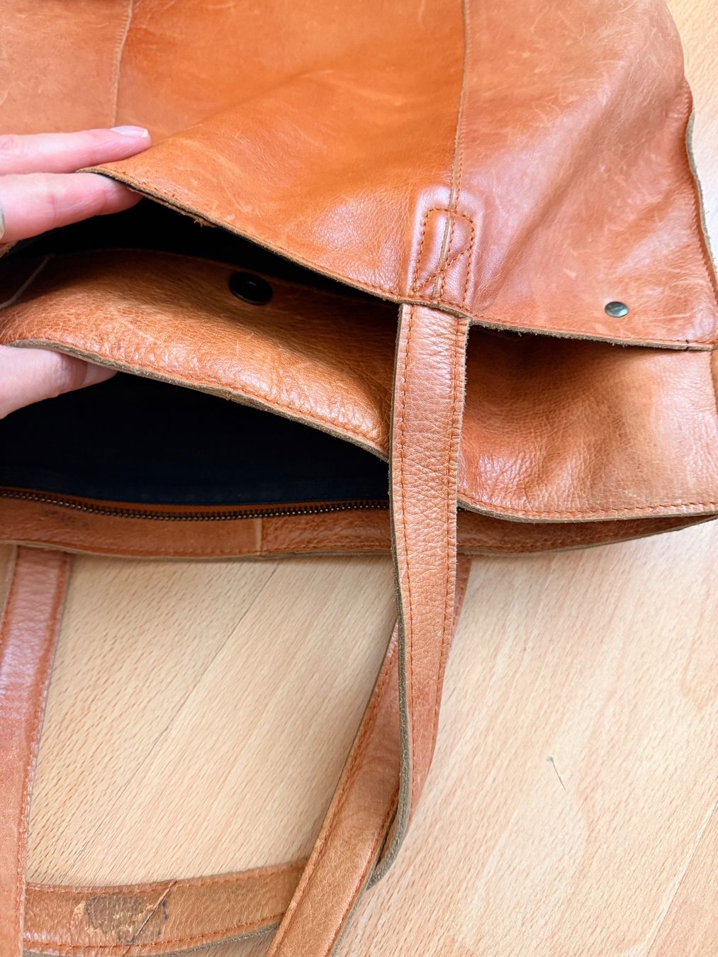Borse da donna: VARESE Ledertasche – Usato da Luzern venduto da Nat.B 4