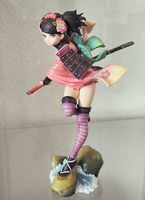 Figurine Momohime Demon Blade avec boîte