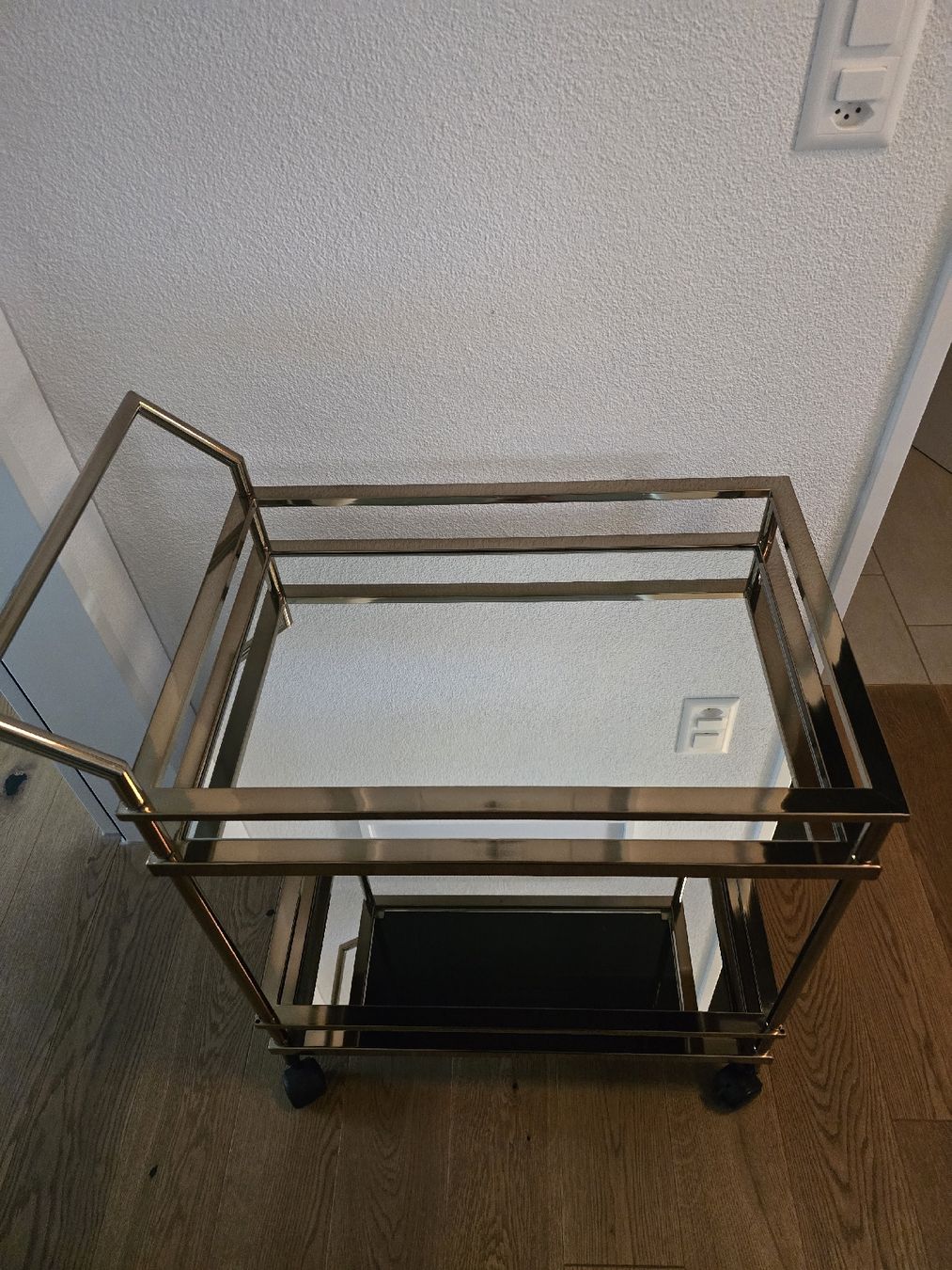 Carrelli di servizio: Servierwagen gold – Usato da Schenkon venduto da jea_r8yl 3