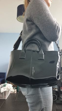 Lackleder schwarz Liebeskind Umhängetasche neu