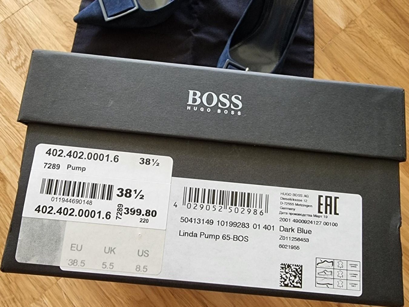Hugo Boss Damenschuhe: Hugo Boss Pump Wildleder Dunkelblau 38.5 – Neu und originalverpackt aus Brüttisellen von Begoran 4