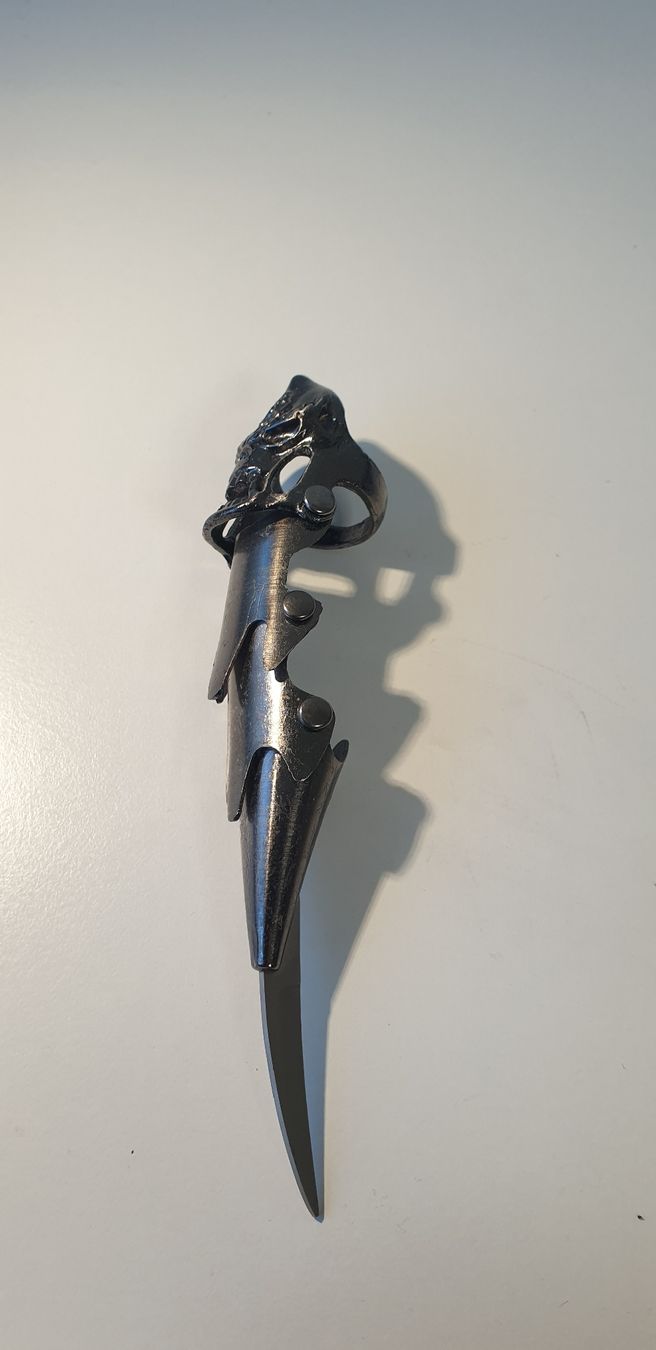 Posate: Couteau décoration/Messer – Usato da St-Sulpice VD venduto da Miwix
