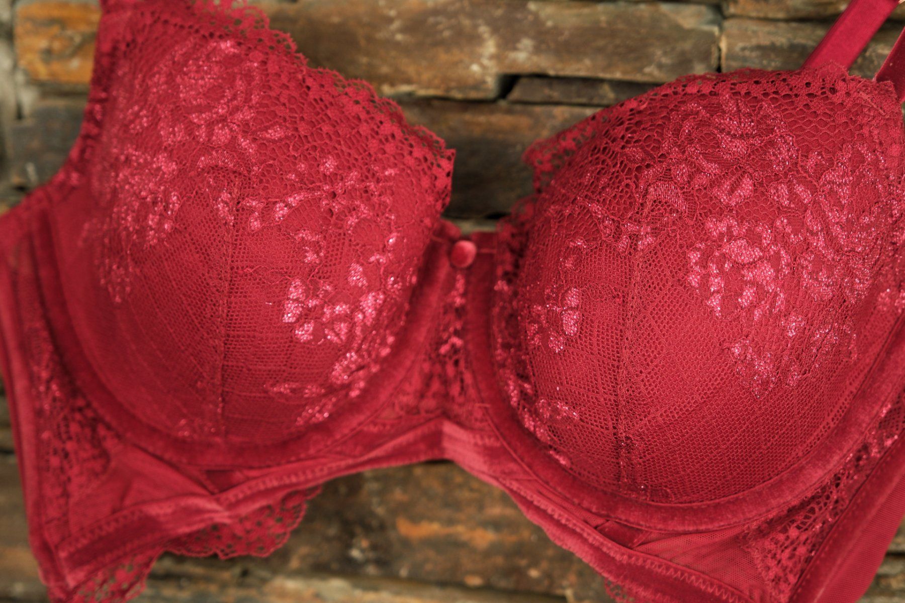 Hunkemöller Sonstige Unterwäsche: BH Hunkemöller 80C spitze rot – Gebraucht aus Wohlen AG von Exitburn 2