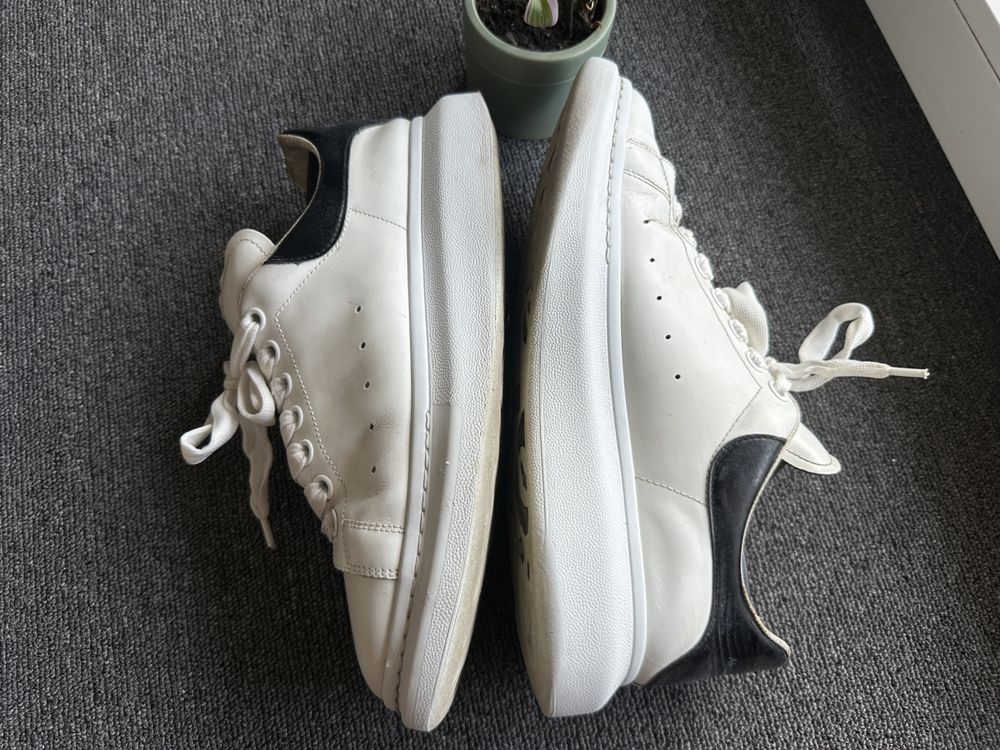 Alexander Mcqueen Chaussures hommes: Alexander Mcqueen homme taille 42.5 blanc – D'occasion à Bulle par LeMoleson 3