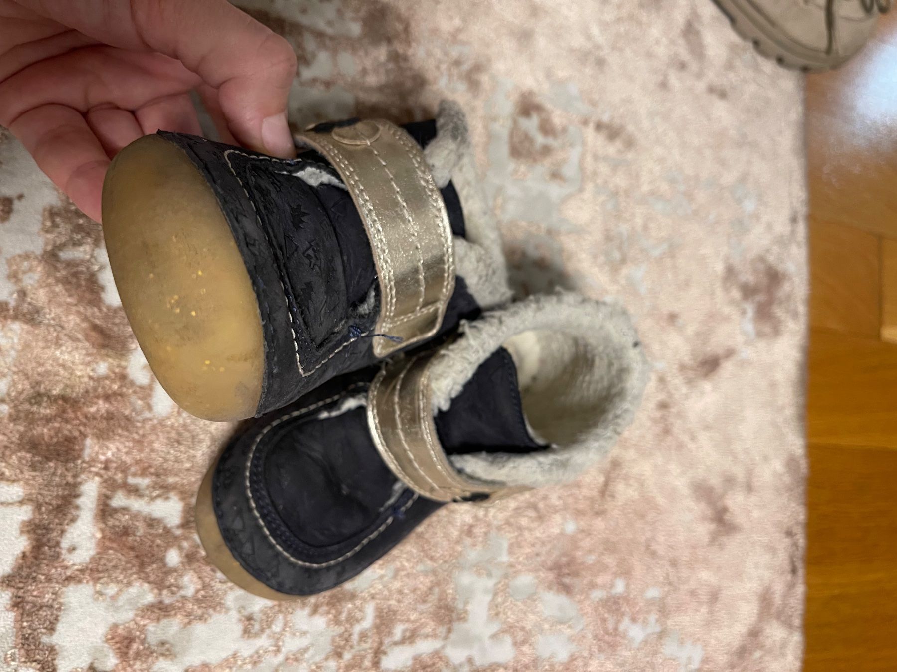 Kickers Scarpe per ragazze: Kickers Schuhe Mädchen 25 Grösse – Usato da Wetzikon ZH venduto da Em_Sa 3