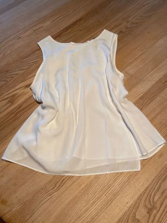 Luftiges Top in Weiss, Grösse S