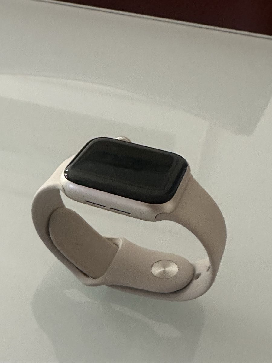 Apple Smartwatch: Apple Watch SE 2024 praticamente nuovo – Nuovo (secondo la descrizione) da Cureglia venduto da mat_v7lb 4