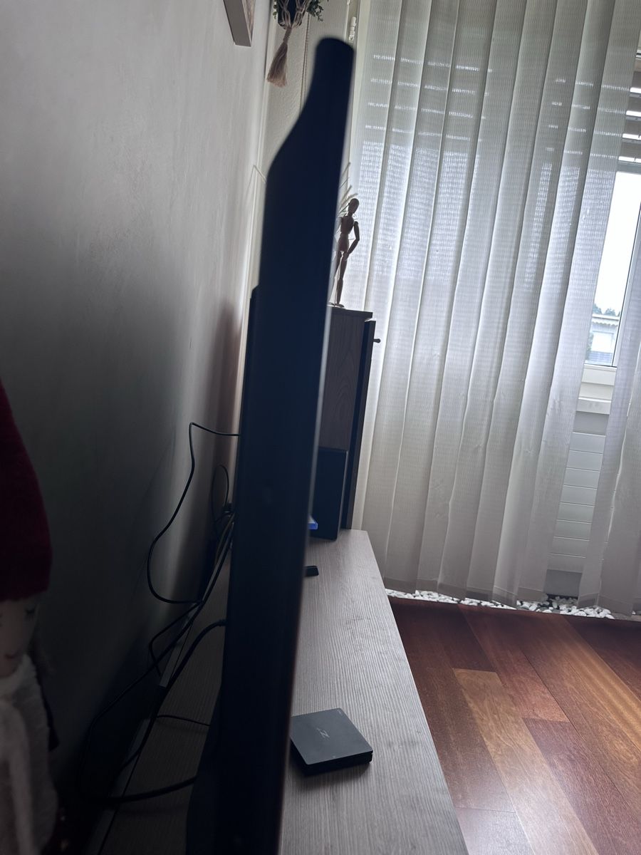 Samsung Appareils TV: TV Formuler 4K Android Smart TV - Parfait état! – D'occasion à Dättwil AG par nes_t6k8 2