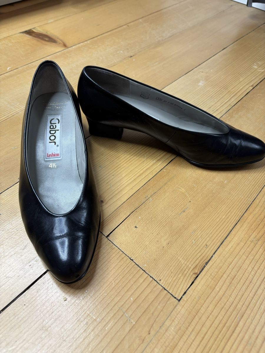 Gabor Scarpe da donna: Schöne Pumps aus echtem Leder – Usato da Bern venduto da kri_y8h8 1