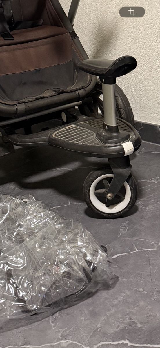 Bugaboo Accessoires pour poussettes: Bugaboo Trittbrett mit Adapter – D'occasion à Füllinsdorf par had_kv5k
