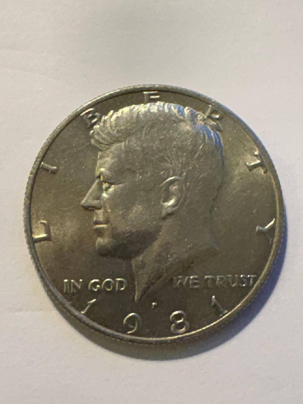 Tutti le monete: 1981P Kennedy Half Dollar 50 Cent Coin – Nuovo (secondo la descrizione) da Bosco Luganese venduto da frankhmila