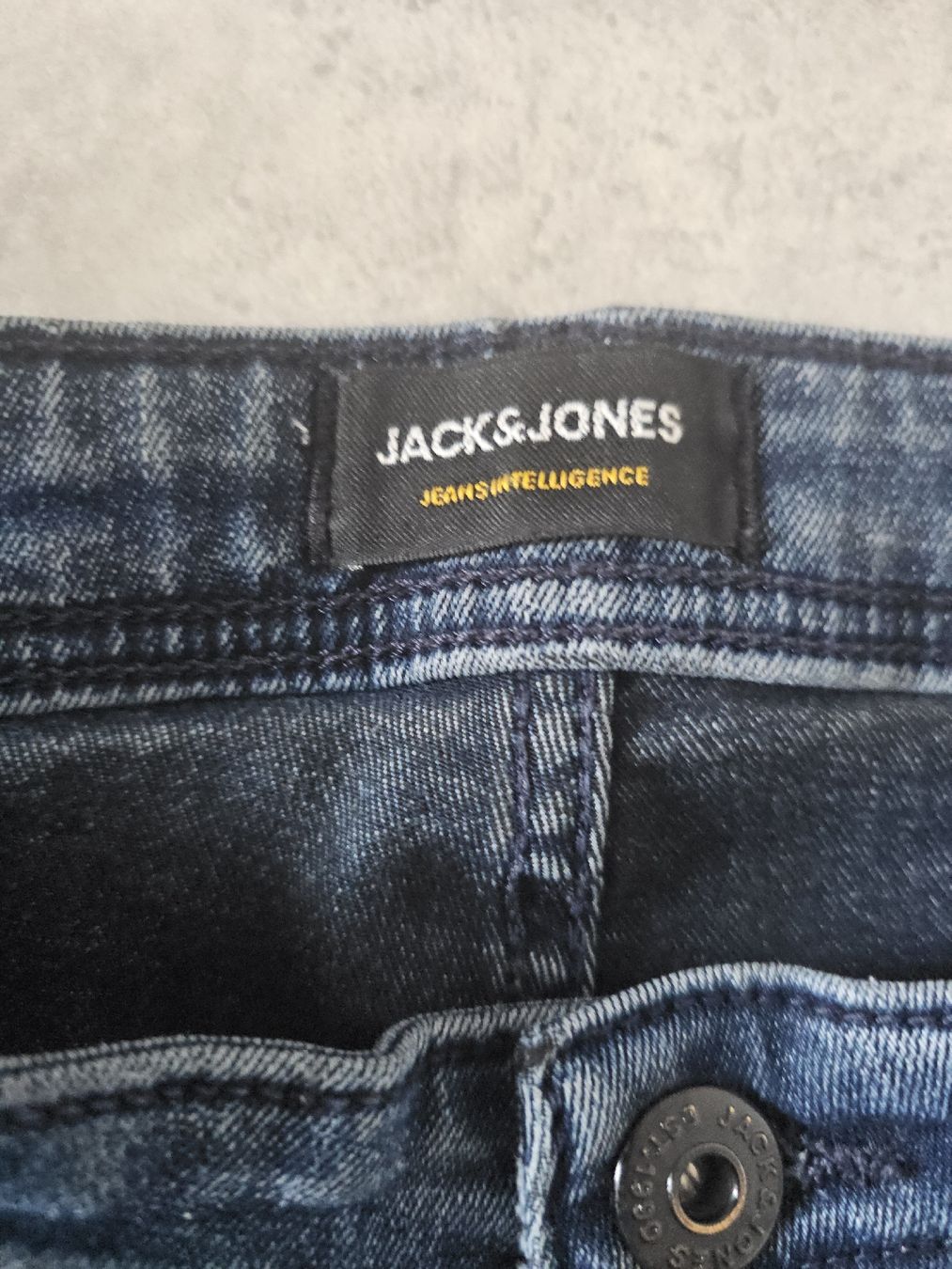 Jack & Jones Jeans: Jean Jack&Jones, coupe slim/glenn – Usato da Sornetan venduto da T.a333 2