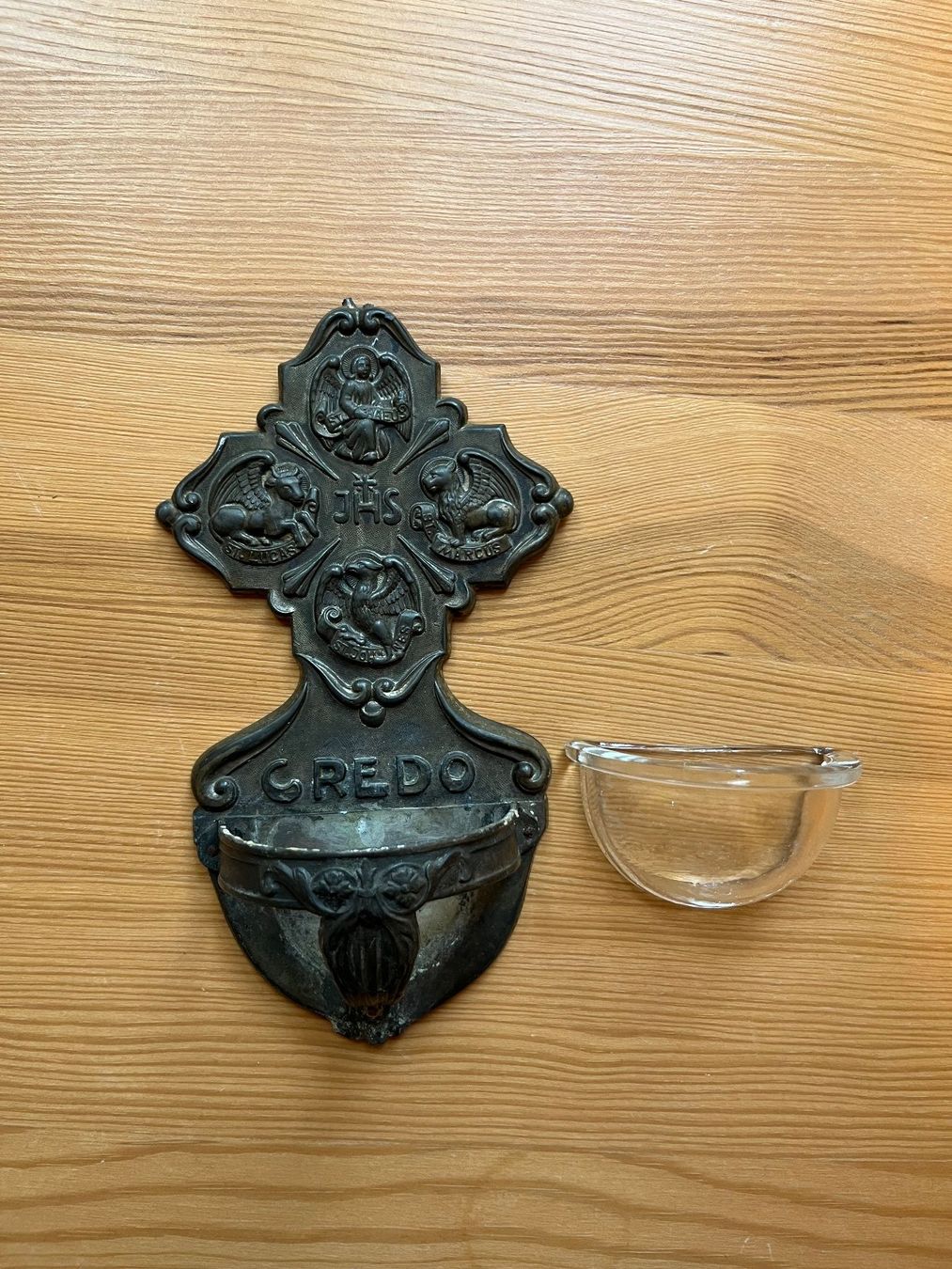 Tutte le decorazioni: Vintage Weihwasserbecken – Usato da Basel venduto da miriricar 1