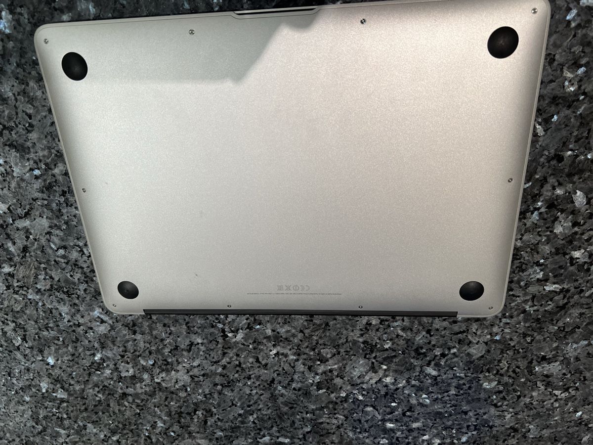 Apple Portables: MacBook Air 13 – D'occasion à Baar par kri_m7t2 1
