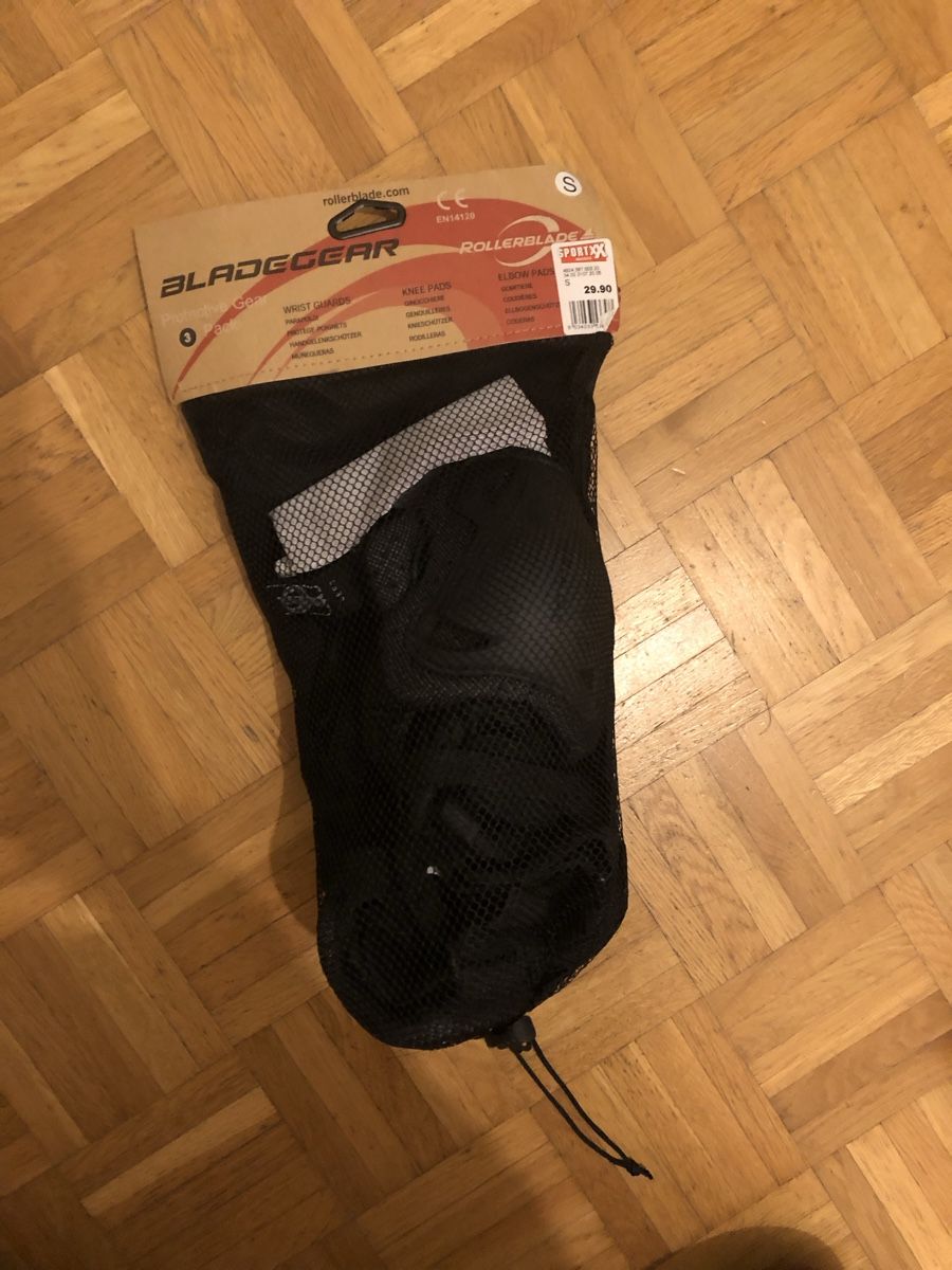 Pattini in linea & Pattini a rotelle: Knieschoner neu – Nuovo e nell'imballaggio originale da Adliswil venduto da rossoelmare