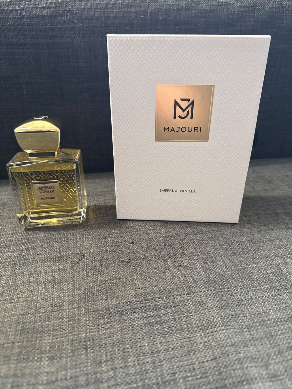 Profumi & Eau de Toilette: Impérial Vanilla de Majouri 2ml – Usato da Orbe venduto da Sylvie.Lep07