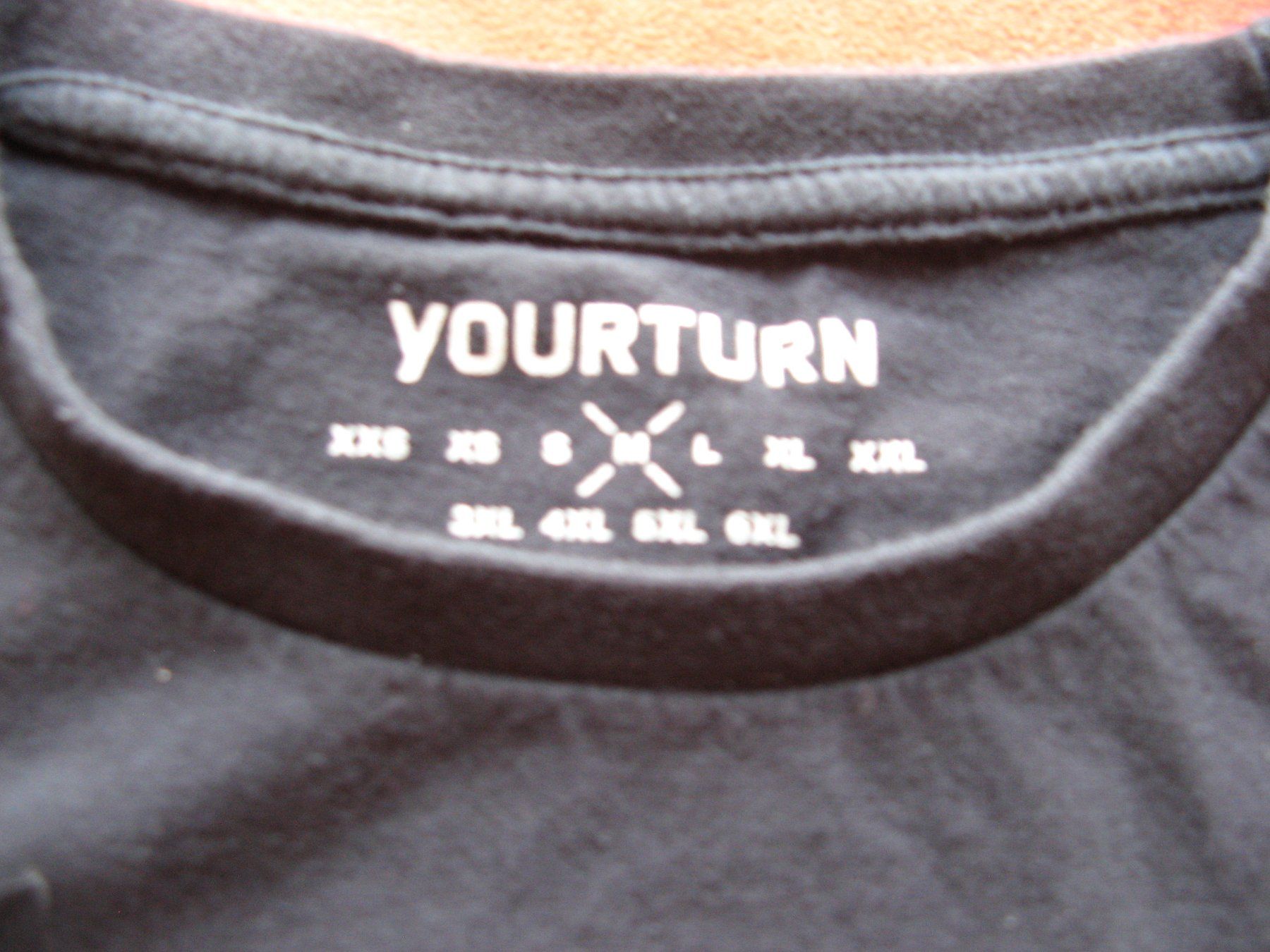 T-shirt: kurzes T-Shirt Gr. M YourTurn – Usato da Zürich venduto da apil 3