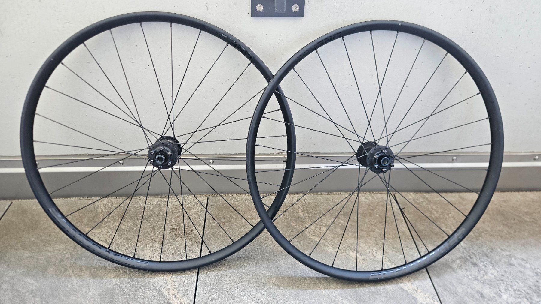 Ersatzteile: Bontrager Line Comp 30 TLR MTB Laufräder – Gebraucht aus Brunnen von chief97 1