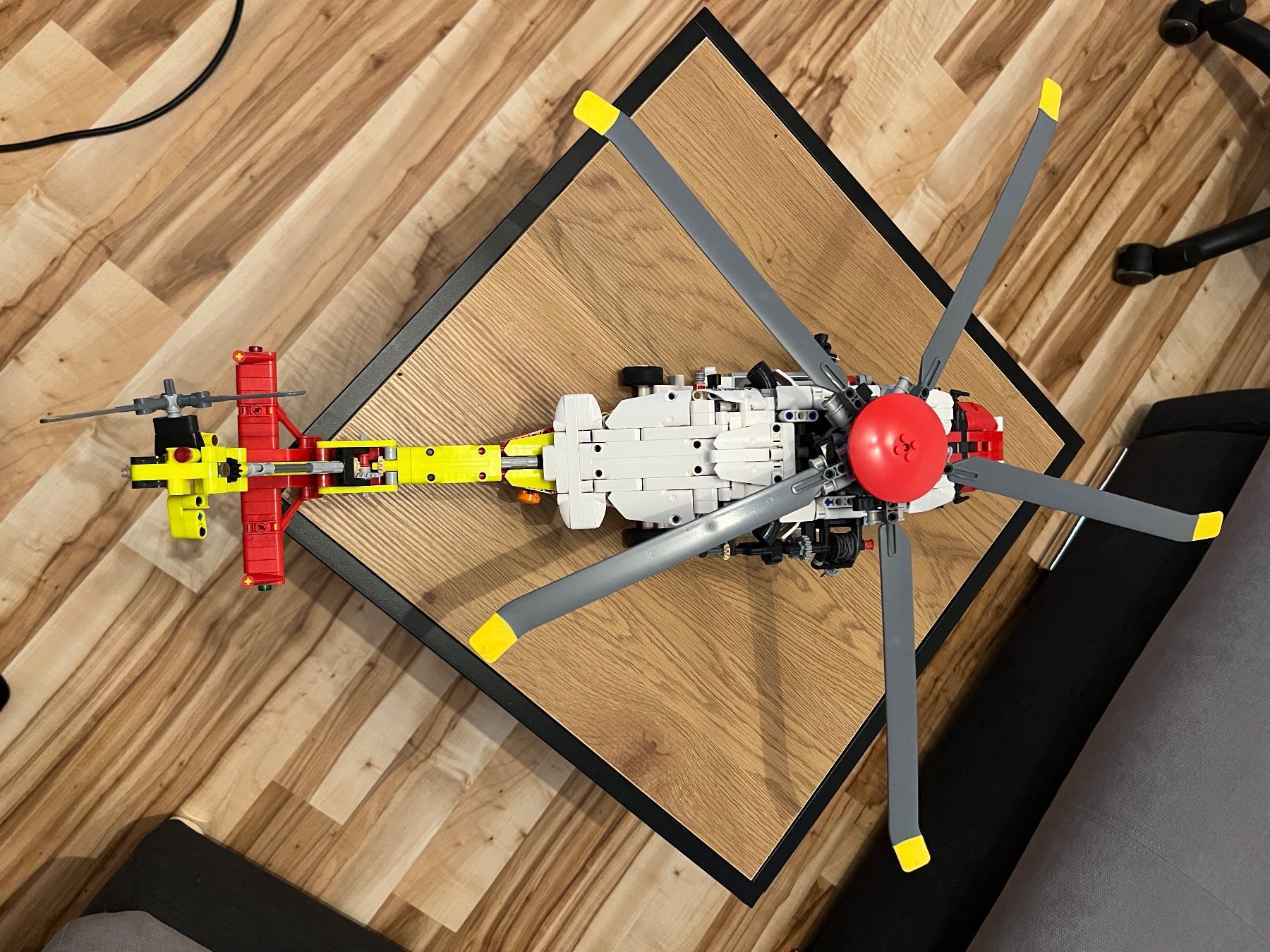 Lego Baukästen: Lego Technic Set 42145 – Gebraucht aus Pfäffikon SZ von ste_j58w 4