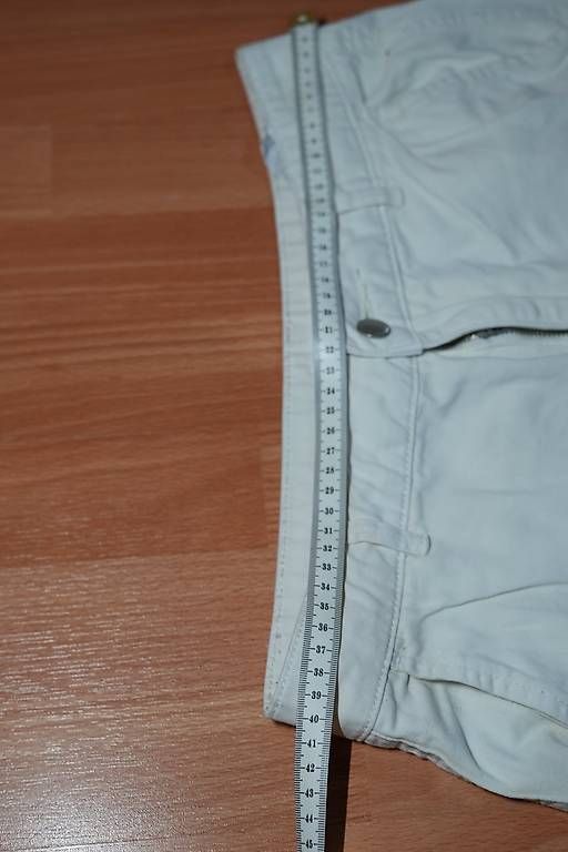 Pantaloni: Baggy Cargo weiss – Usato da Rorschach venduto da luk_l7yd 2