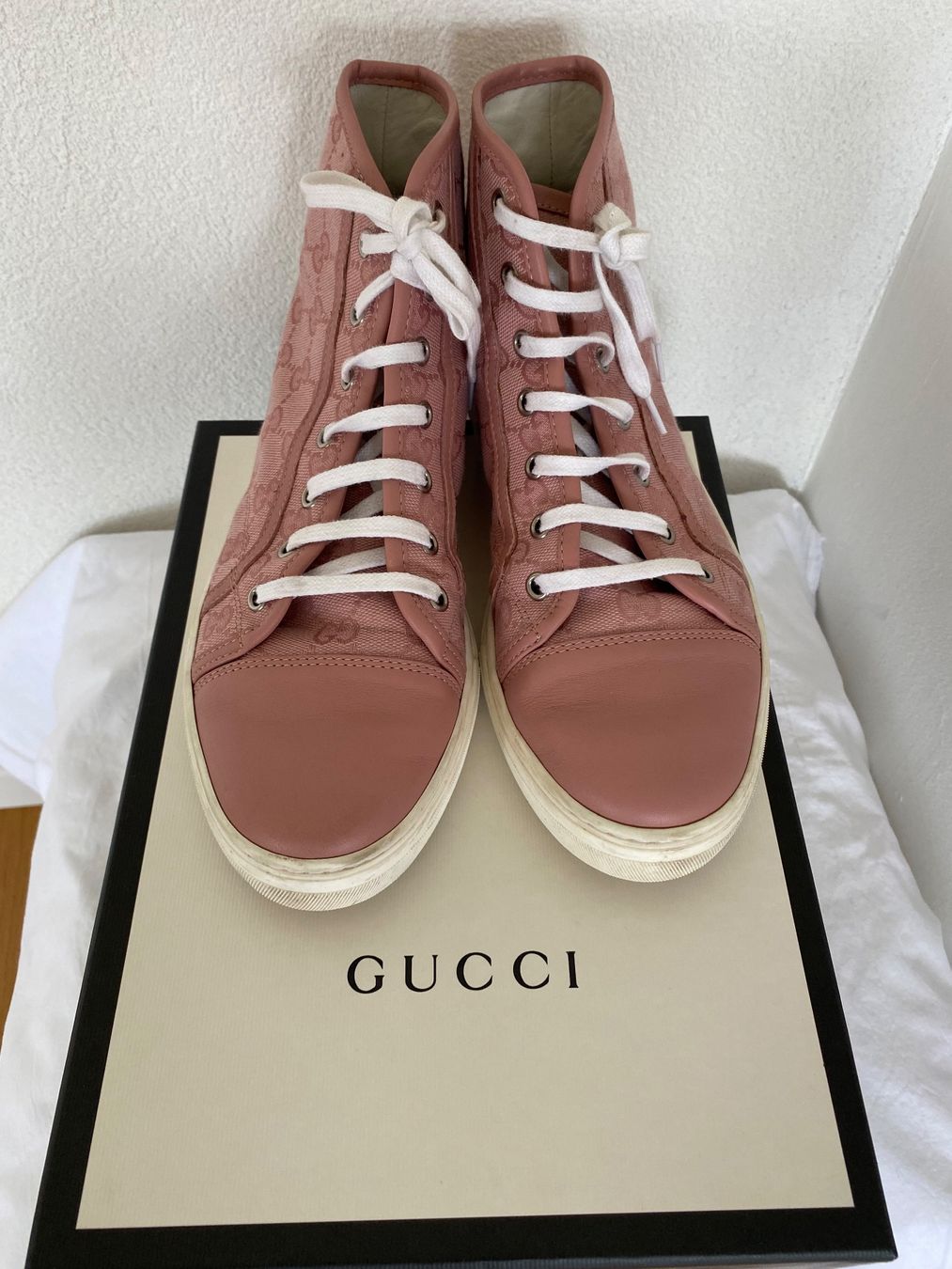 Gucci Herrenschuhe: GUCCI SNEAKERS 100% ORIGINAL GRÖSSE 40 – Gebraucht aus Zürich von Fashionparade 1
