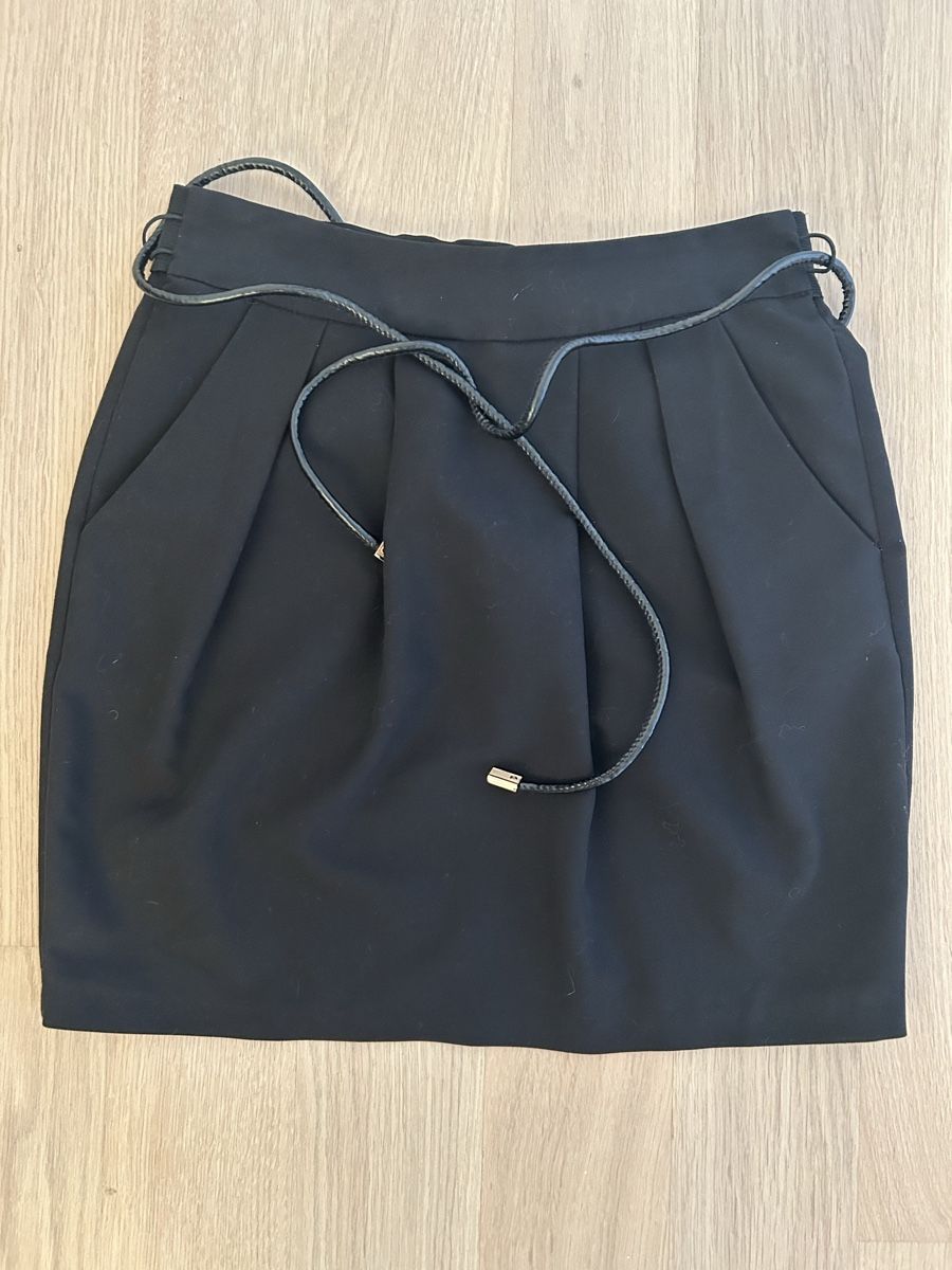 Röcke: Jupe noire causal avec ceinture - taille S / 36 – Gebraucht aus Mont-sur-Lausanne von Vinou6021 1